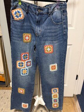 Oli & Hali OH Crochet Patch Jeans Size Med NWOT ..Cute for the Fall